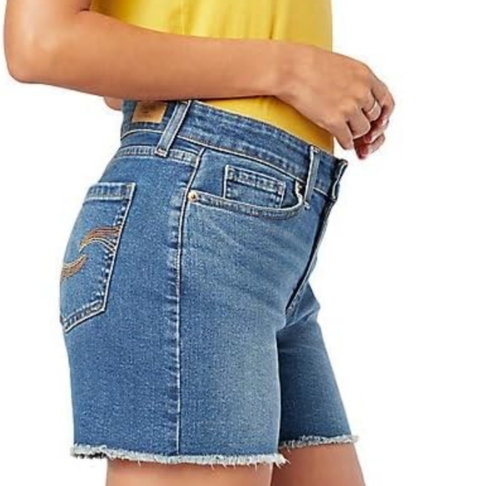 Signature Gold Label Women's 26 Mid-Rise Cut Off Shorts Premium Stretchy Denim - Picture 3 of 3
